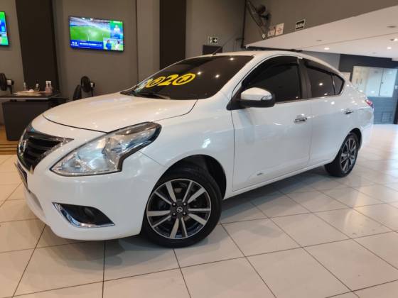 NISSAN VERSA 1.6 16V FLEXSTART SL 4P XTRONIC NISSAN VERSA 1.6 16V FLEXSTART SL 4P XTRONIC